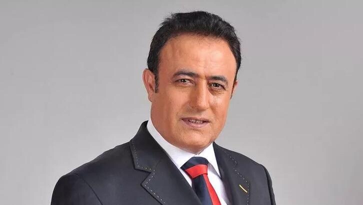 Mahmut Tuncer'den "Ben son assolistim" diyen Petek Dinçöz'e yorum gecikmedi