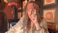 Johnny Depp, ölümcül hastalığı olan minik hayranının hayalini gerçekleştirdi! Efsane rolüne büründü