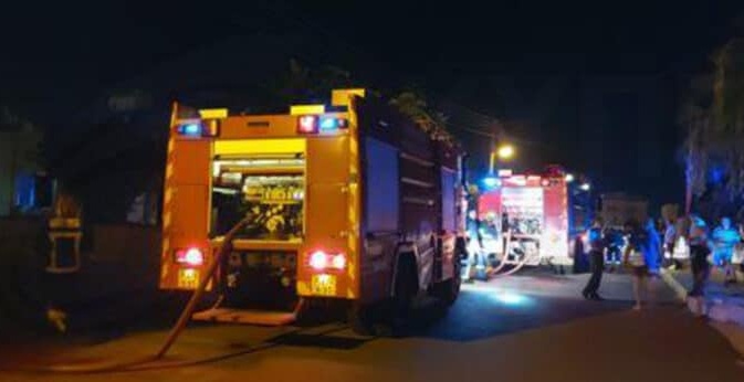 Police investigating fire in six vehicles in Paphos